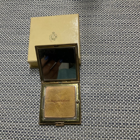 Vintage compact - Picture 2 of 5